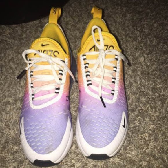 27 c nike... PICK UP ONLY FORT WORTH AREA - Picture 2 of 2